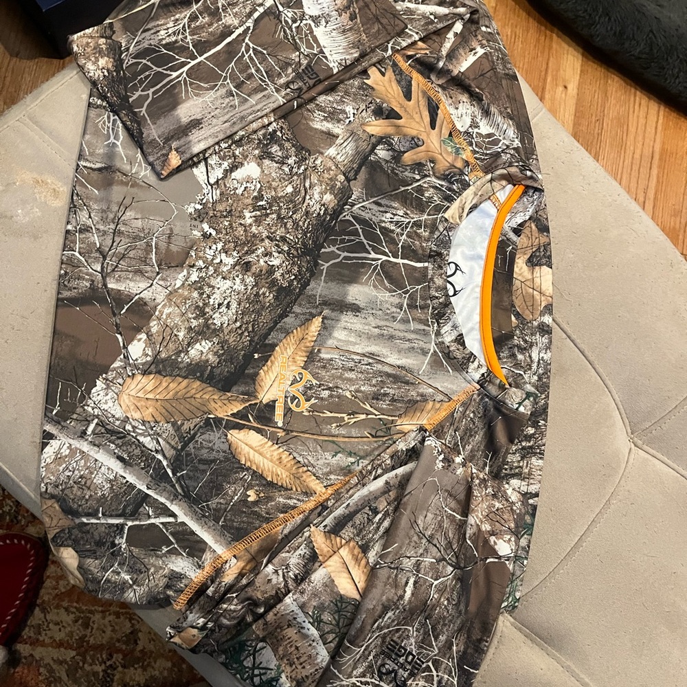 Realtree long sleeve camo dry fit shirt.  Large. Excellent condition worn once.